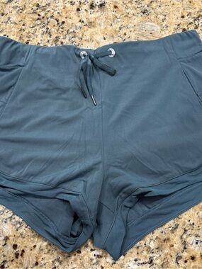 Women’s Zyia Drawstring Active Shorts in Slate Blue